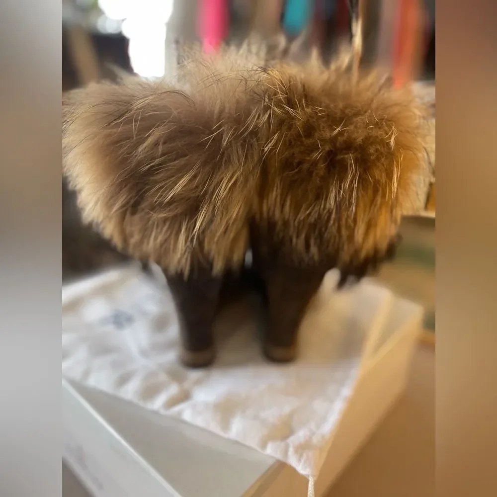 Moncler Charlotte Suede Wedge Boots with Fur Trim (Size 37) NWT Box and dustbag. - Picture 3 of 8